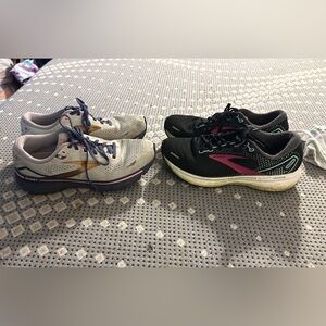 All shoes are 8or 8.5 and it great shape